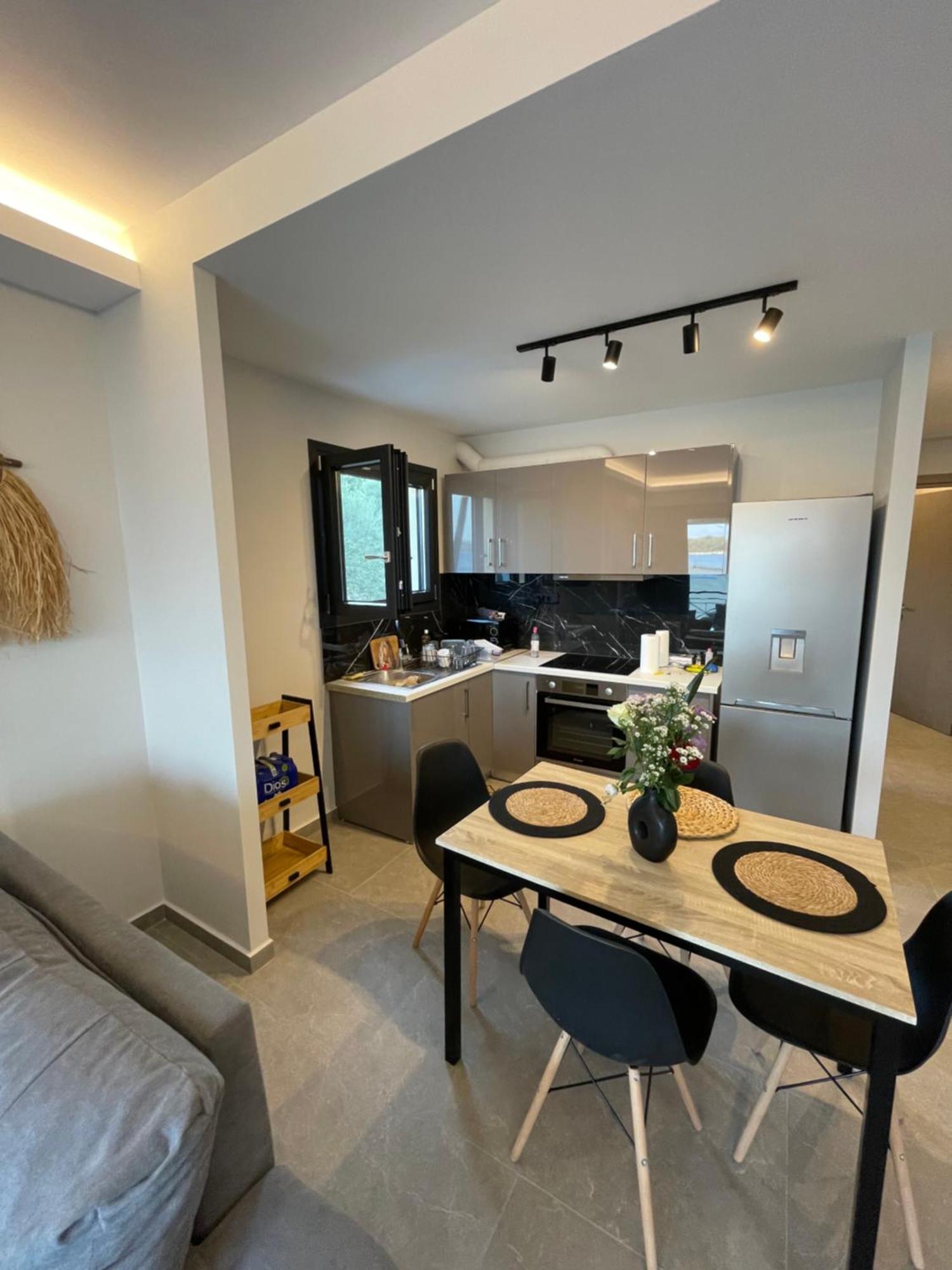 Sailors Apartments Perigiali نيدري المظهر الخارجي الصورة